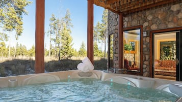 Bain à remous extérieur