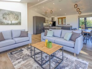 Living area - Isca Lodge - With Decking (York)