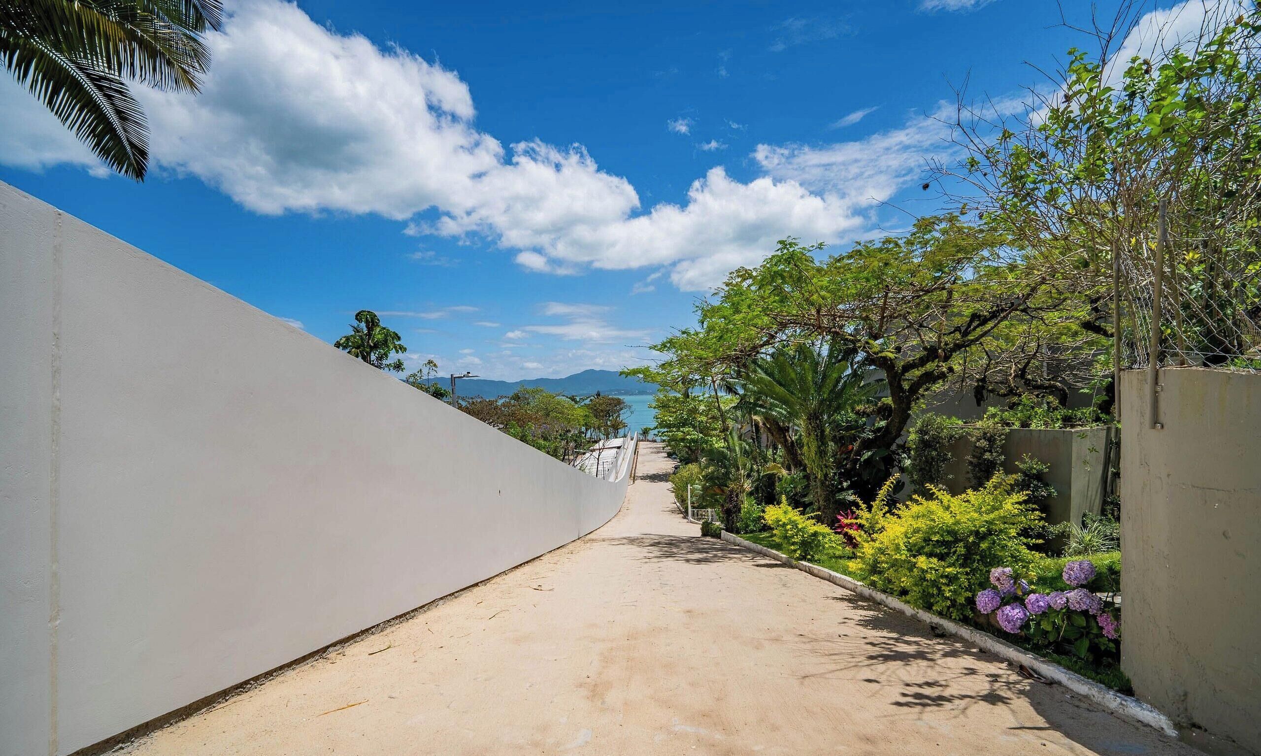 Basic Apartment | Property grounds