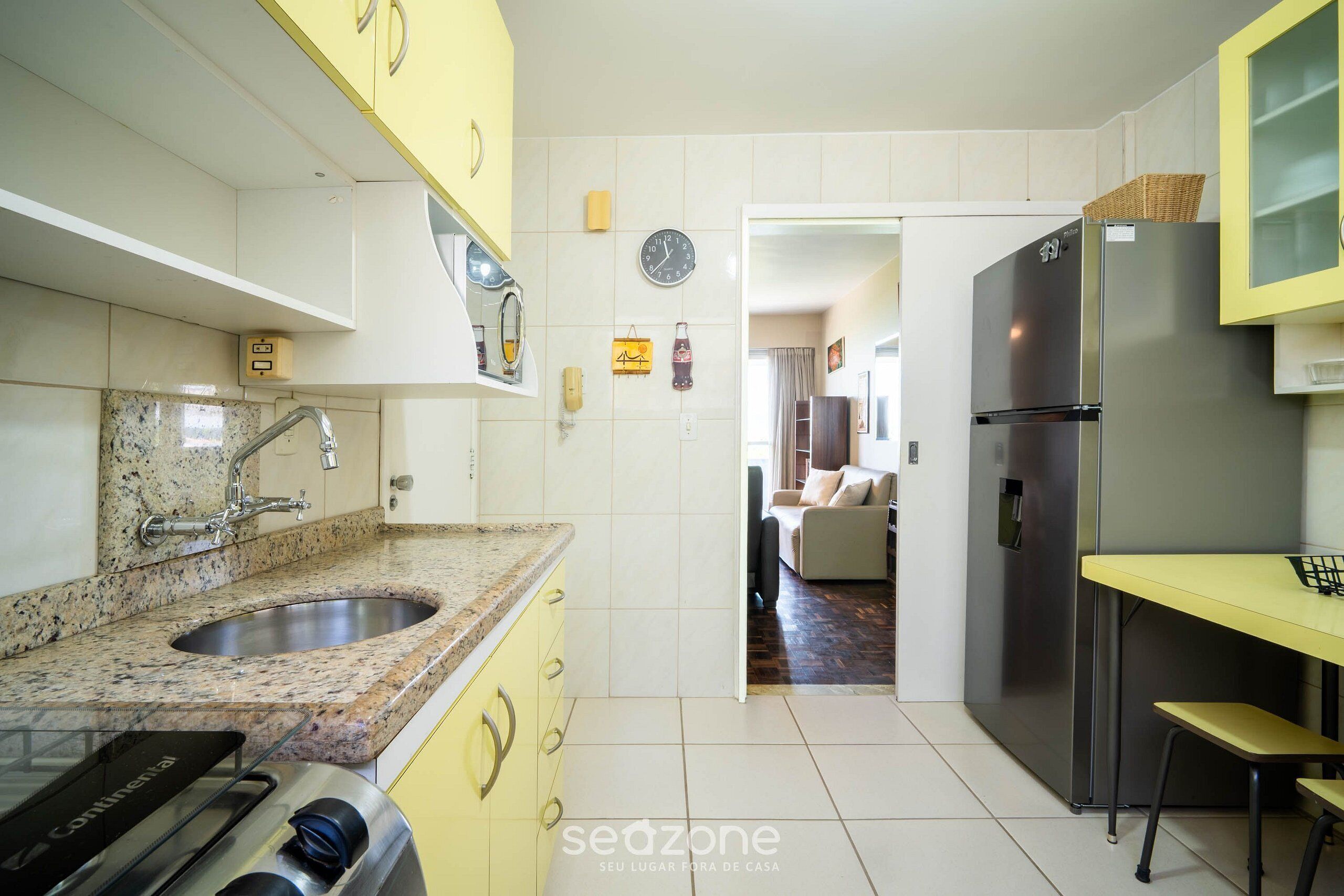 Basic Apartment | Private kitchen