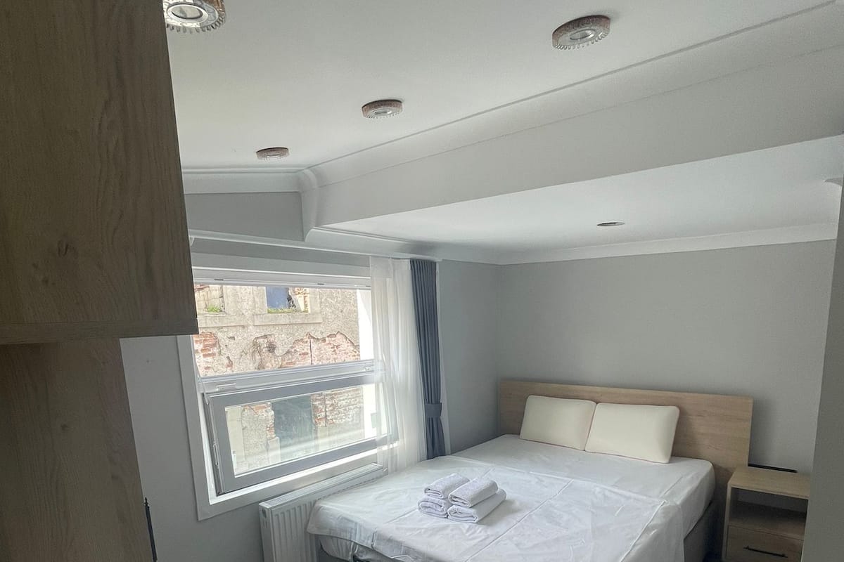 Tabla de planchar con plancha y wifi gratis