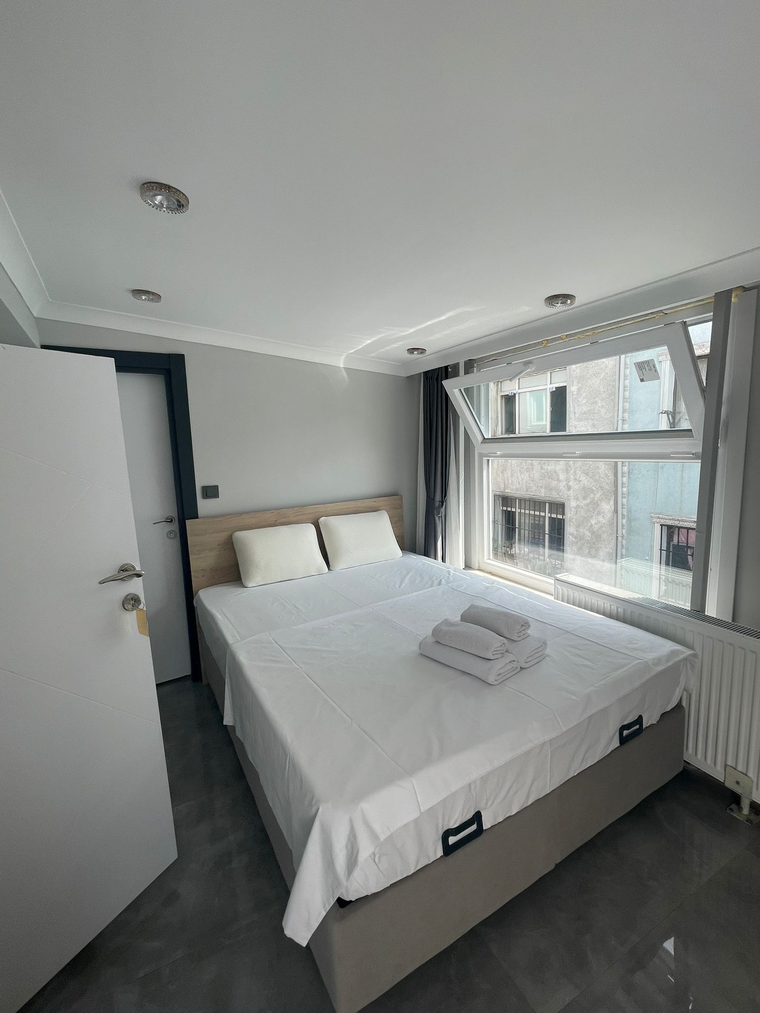 Ferro/asse da stiro, Wi-Fi gratuito