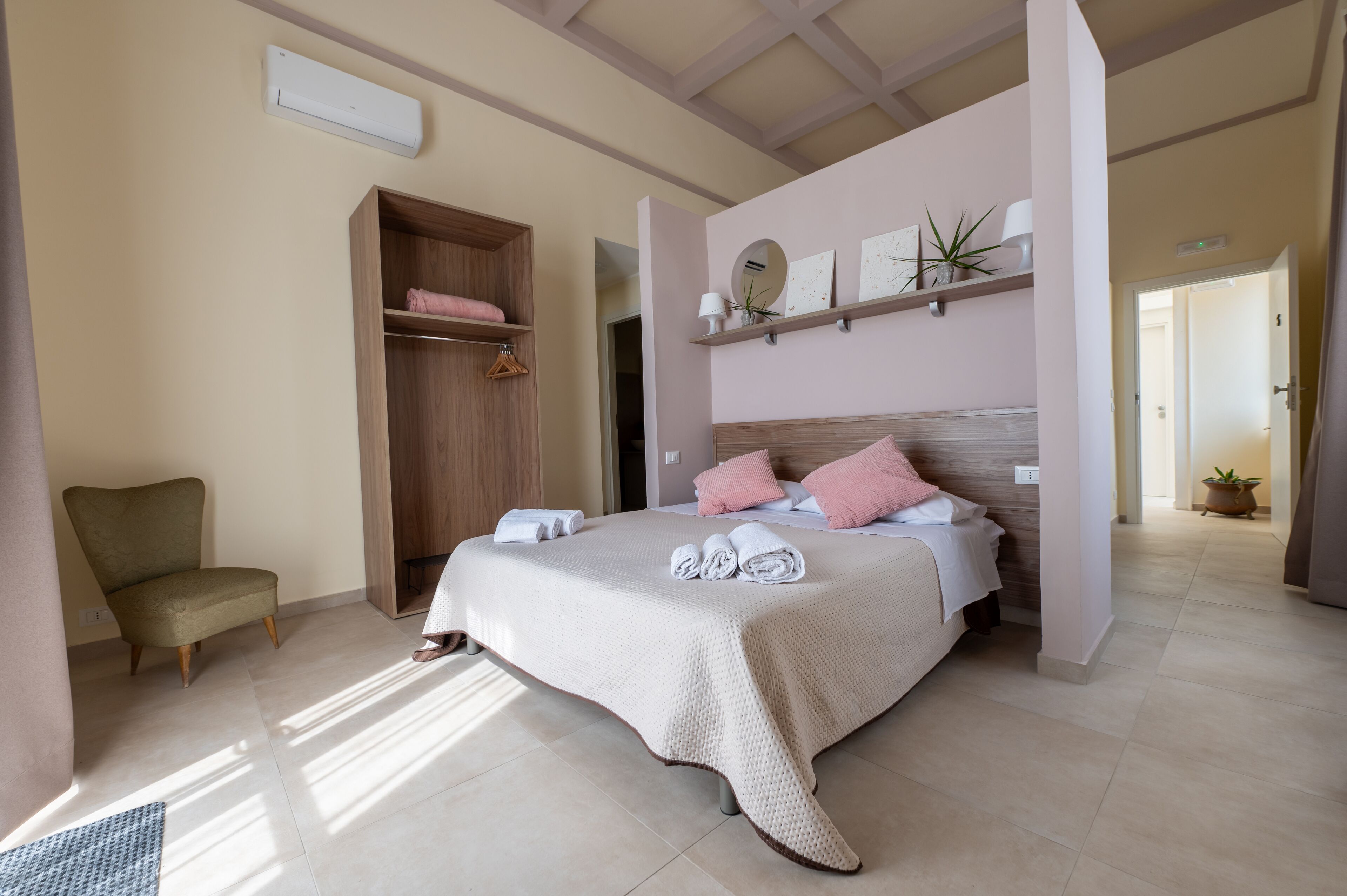 Comfort Apartment, 2 Bedrooms, Private Pool | In-room safe, iron/ironing board, free WiFi, wheelchair access