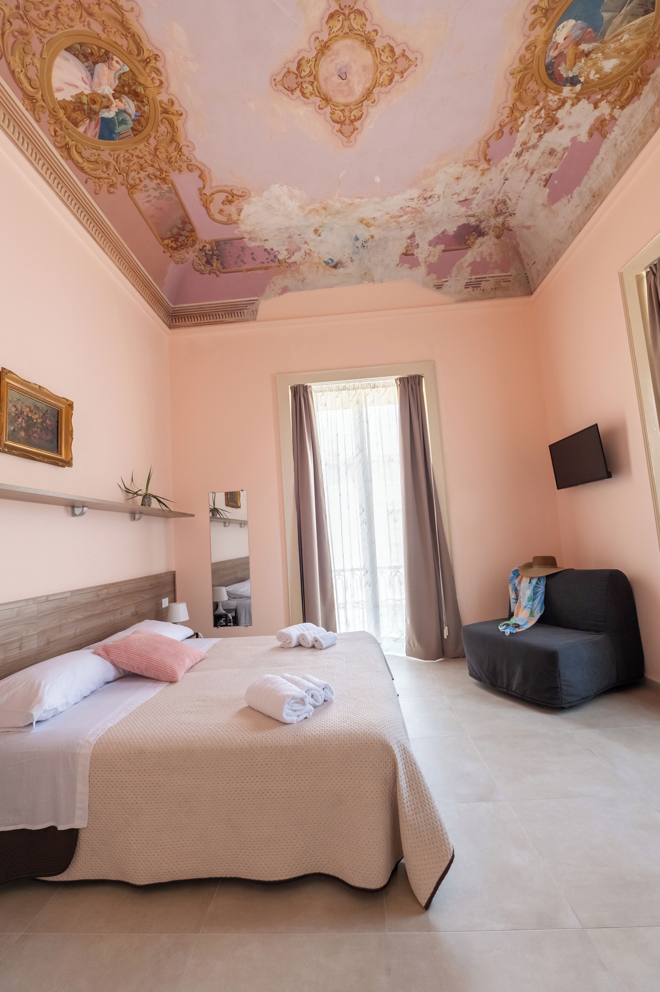 Comfort Apartment, Private Pool | In-room safe, iron/ironing board, free WiFi, wheelchair access