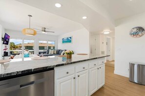 Interior - Beach Buddies 2 w/pool (North Myrtle Beach)