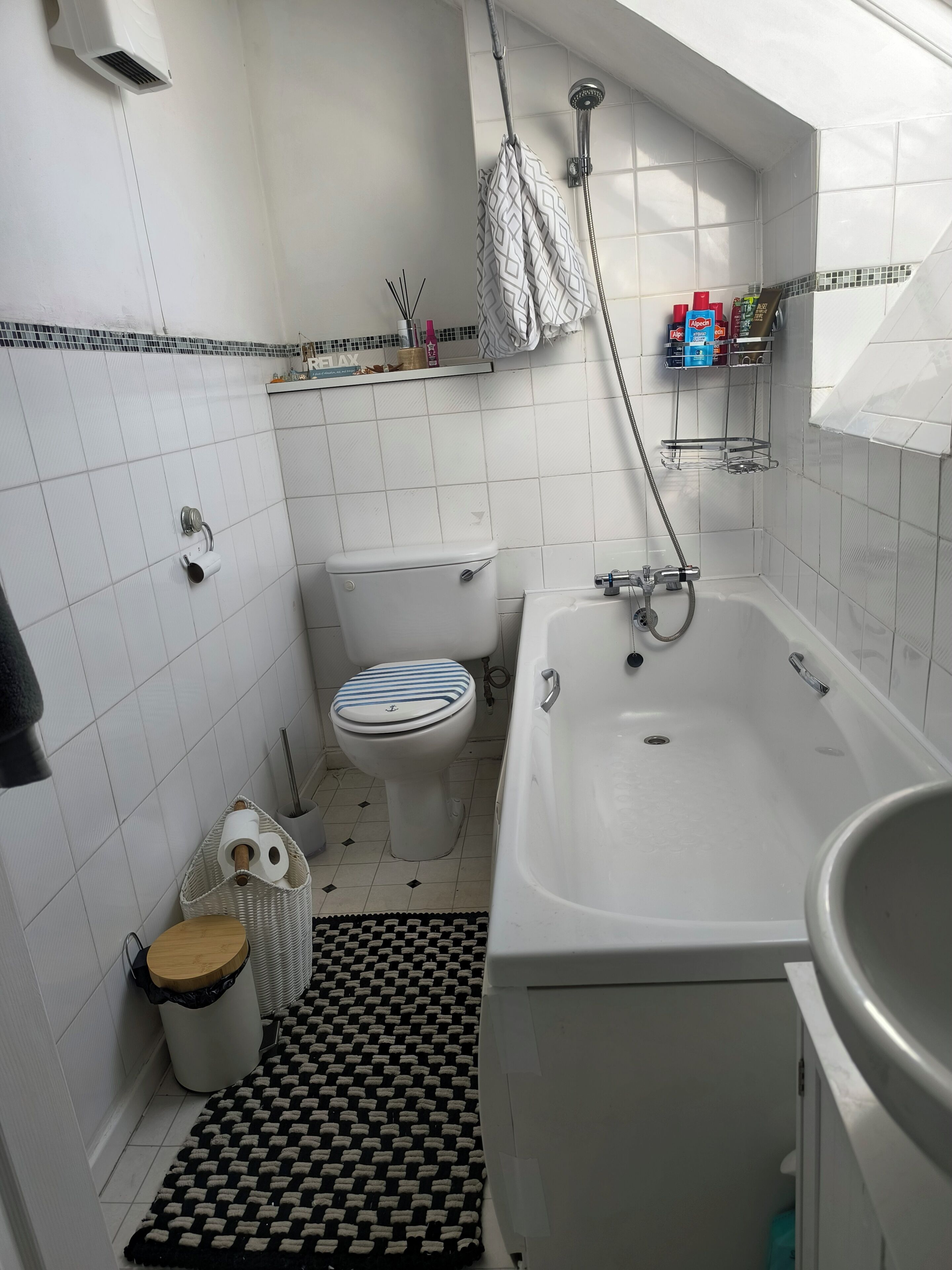 Shared Dormitory, 1 Bedroom, Garden View | Bathroom