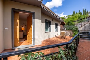 Front of property - Il Ferrone Apartment With Garden (Greve in Chianti)