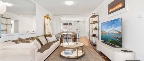 Televisión, oficina