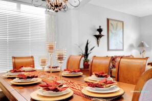 Dining - Disney Haven | Private Pool Oasis & Family Perks (Kissimmee)