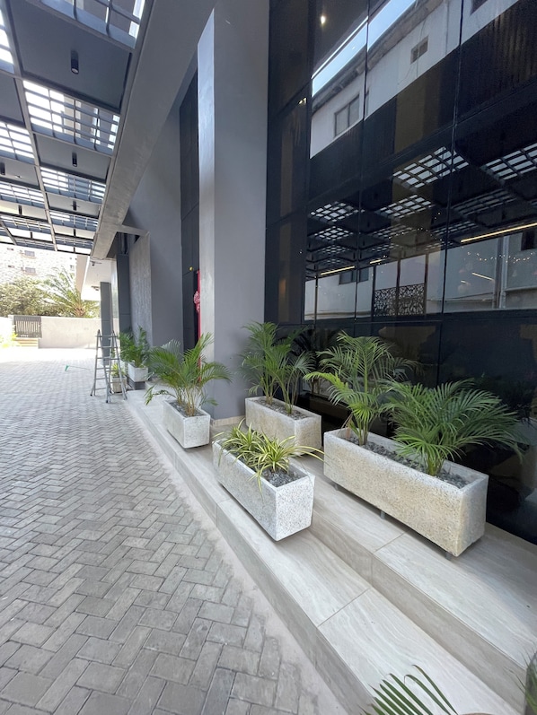 Front of property - Bravia Apartment (Accra)