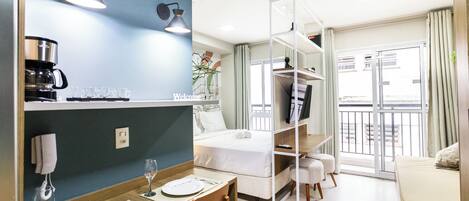 Studio | Blackout drapes, iron/ironing board, free WiFi