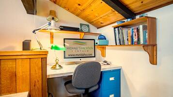 Apartamento, varias camas, patio, vistas a la montaña (Sun Valley Condo 164) | Interior