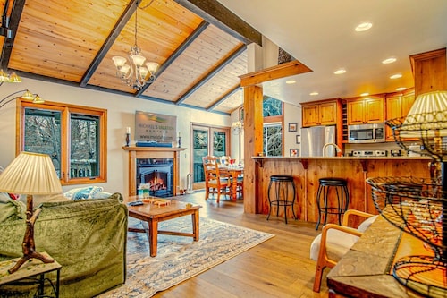 Sv164 - Walk to Lifts & Town - Hot Tub & Pool