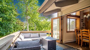Daire, Birden Çok Yatak, Veranda, Dağ Manzaralı (Sun Valley Condo 164) | Teras/veranda