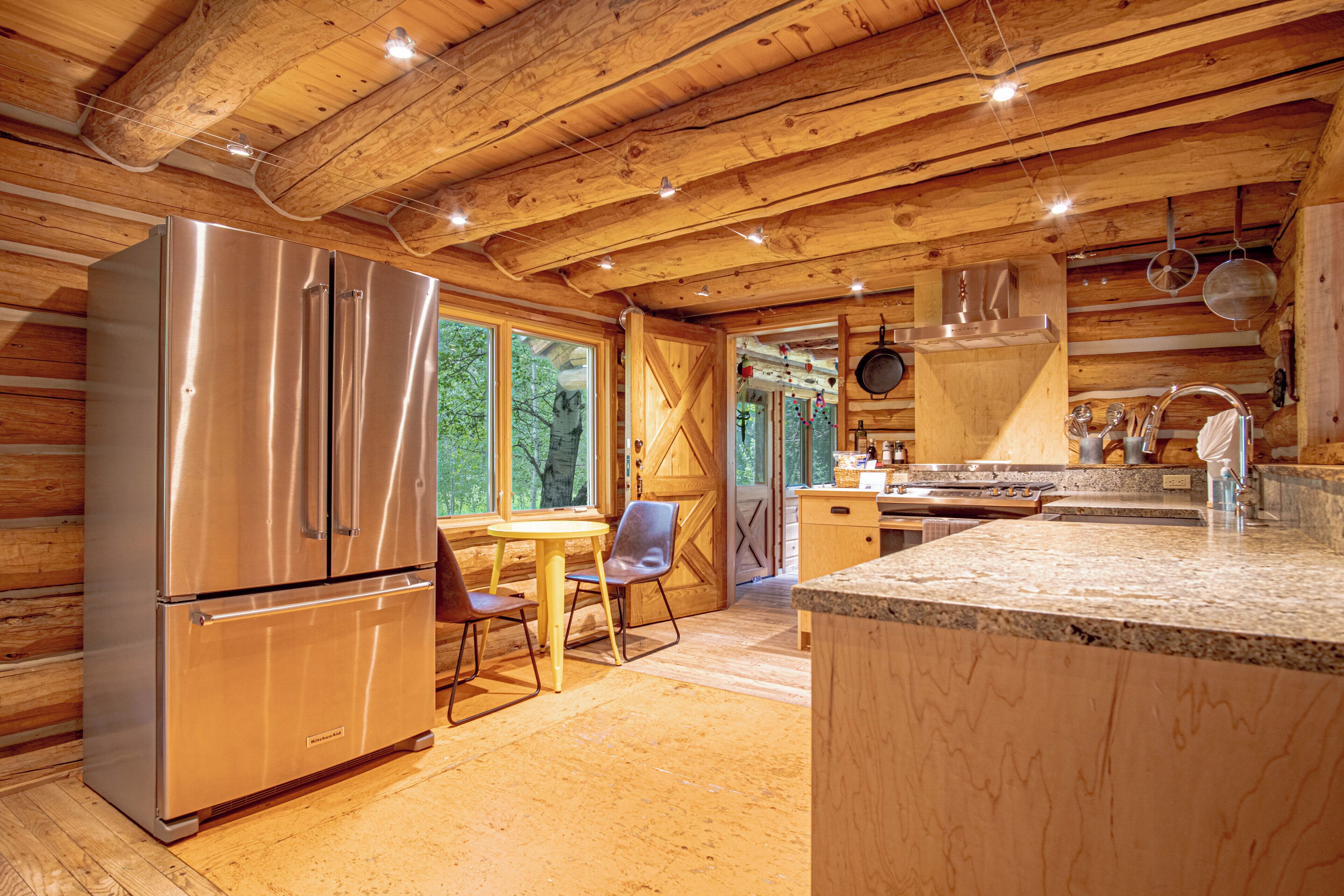 House, Berbilang Katil, Kitchen, Mountain View (The Barn on Warm Springs Creek) | Dapur peribadi | Meja makan 