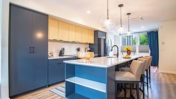 Condo, Multiple Beds, Patio, Mountain View (Mountain View Villa) | Private kitchen | Toaster, dining tables