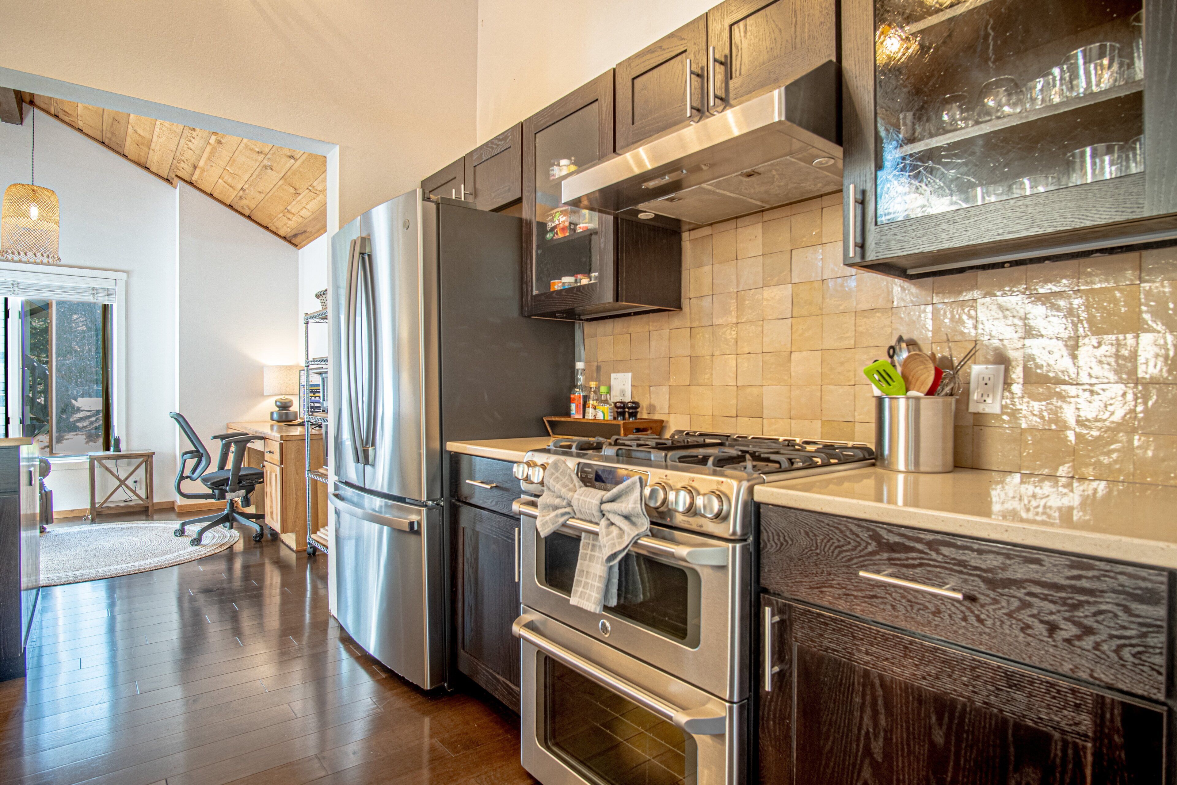 Condo, Multiple Beds, Balcony, Mountain View (Fairway Nine 4344) | Private kitchen | Dining tables