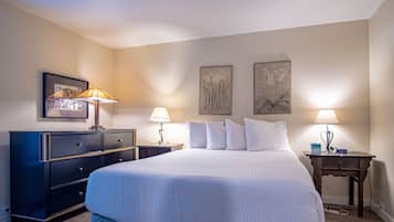 Leilighet, flere senger, peis, fjellutsikt (Sun Valley Condo 139) | 2 soverom, individuelt dekorert, individuelt innredet og sengetøy