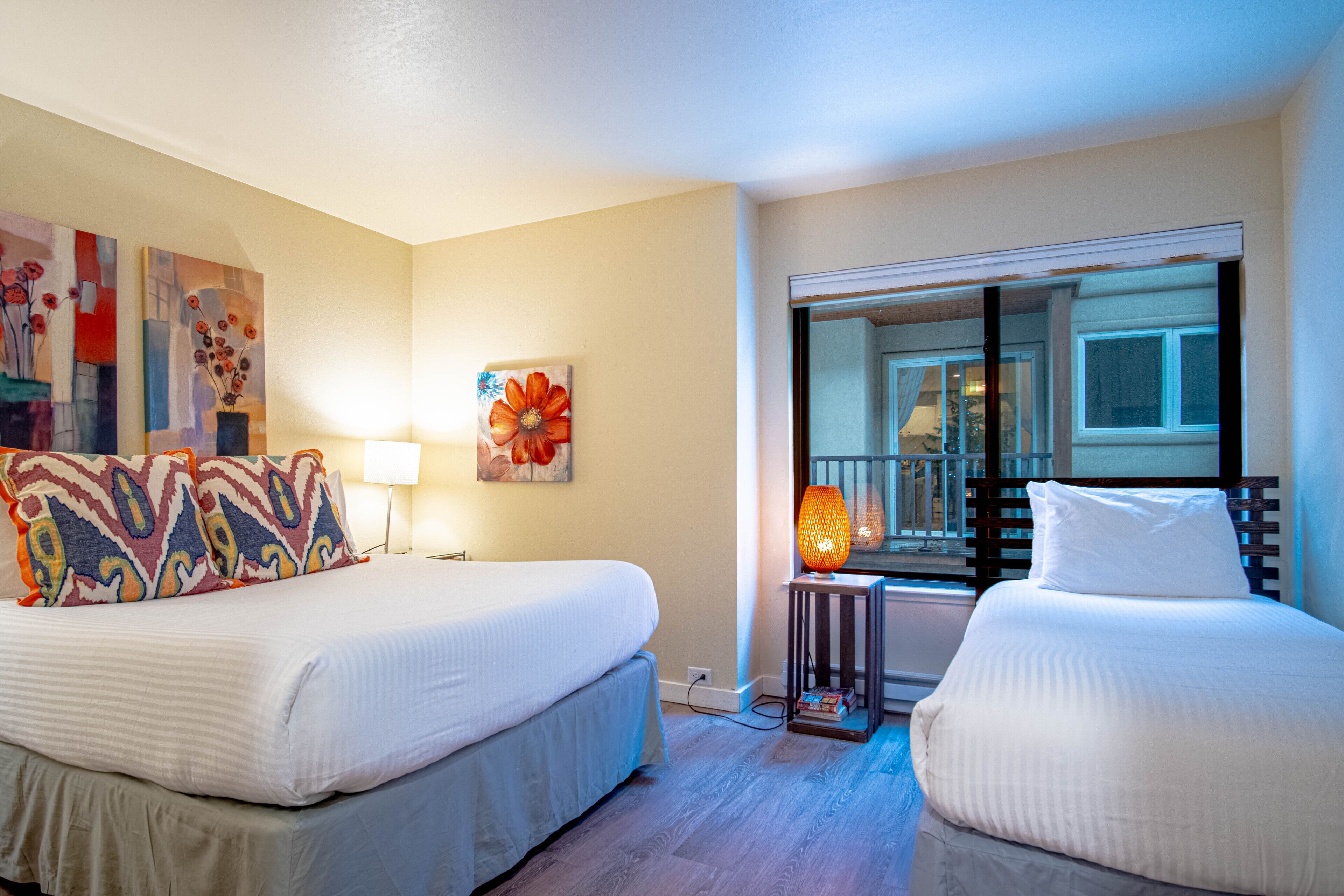 公寓式客房, 多张床, 壁炉, 山景 (Sun Valley Condo 139) | 2 多间卧室、特色装修、特色家居、床单