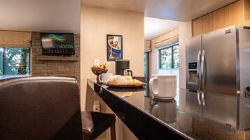 Condo, Multiple Beds, Fireplace, Mountain View (Sun Valley Condo 139) | Interior