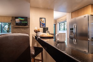 Condo, nhiều giường, lò sưởi, quang cảnh núi (Sun Valley Condo 139) | Nội thất