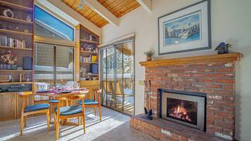 Condo, nhiều giường, sân hiên, quang cảnh núi (Sun Valley Condo 120) | Nội thất