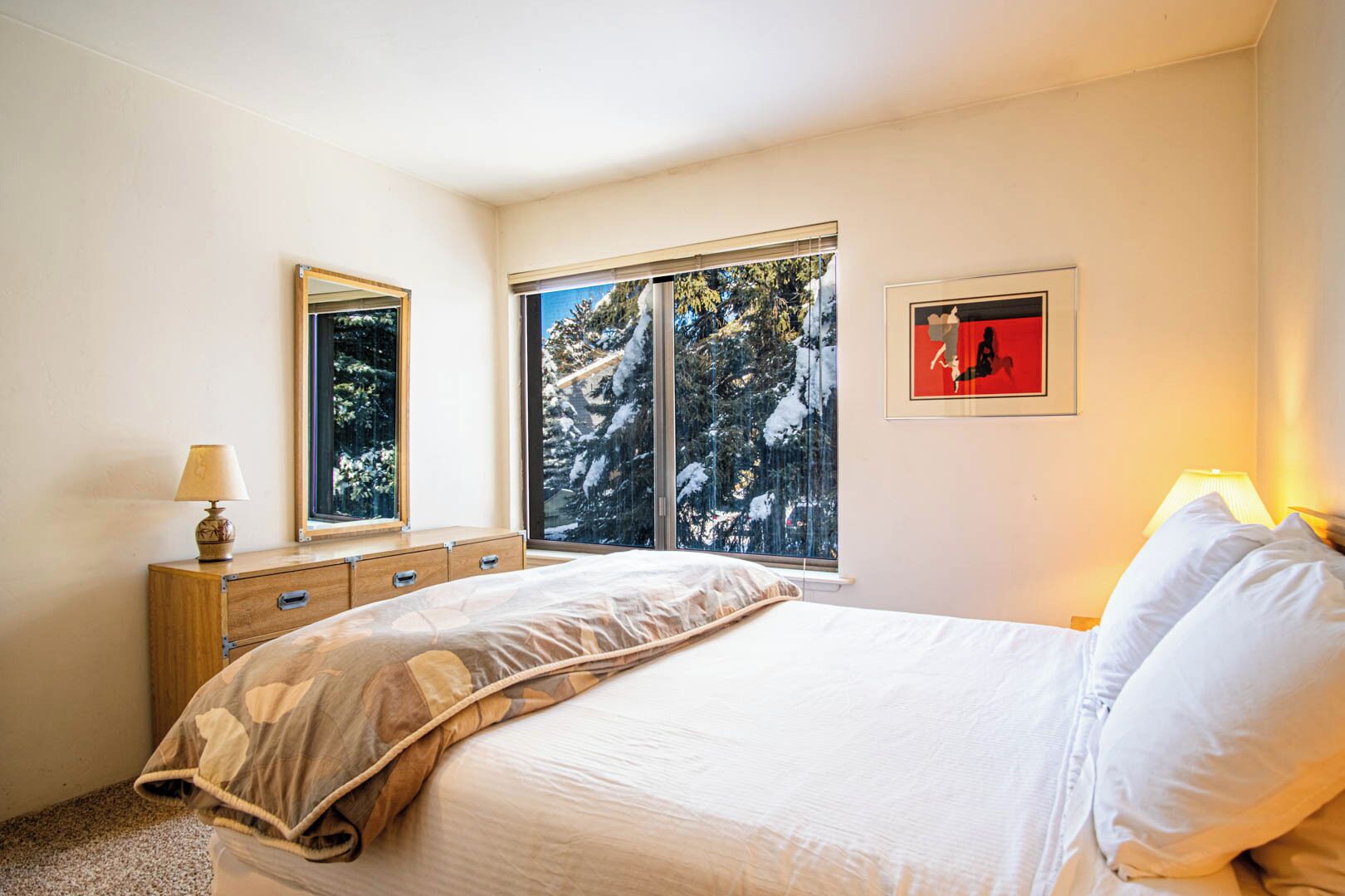 콘도, 침대(여러 개), 파티오, 산 전망 (Sun Valley Condo 120) | 2 개의 침실, 각각 다른 스타일의 인테리어, 각각 다르게 가구 비치, 침대 시트