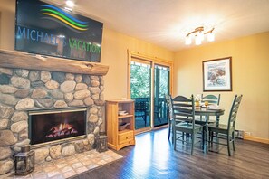 Interior - Sv113 - Walk to Lifts & Town - Hot Tub & Pool (Ketchum)