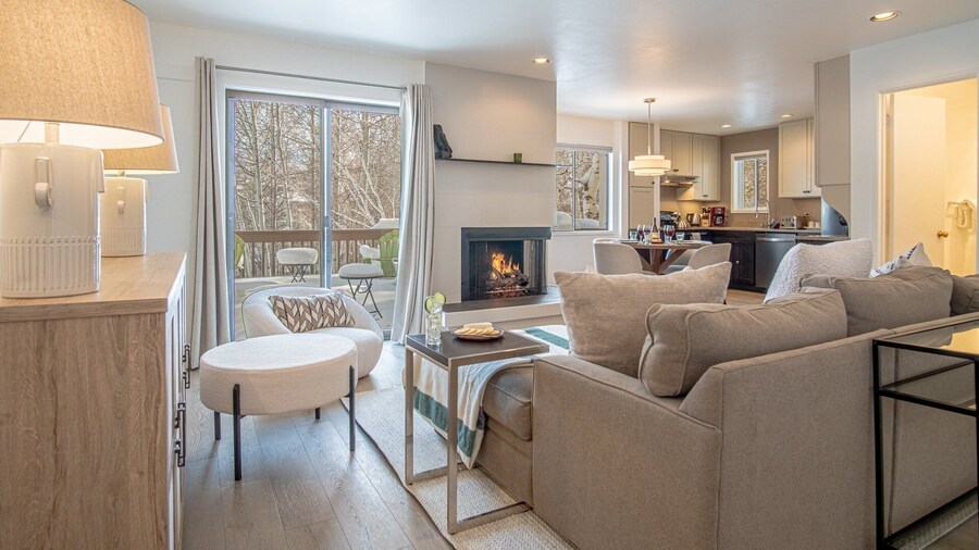 Indian Springs Oasis - Near Ski Slopes & Resort Amenities