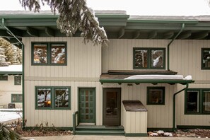Exterior - Next to Warm Springs Lifts-hot Tub, Pool & Tennis! (Ketchum)