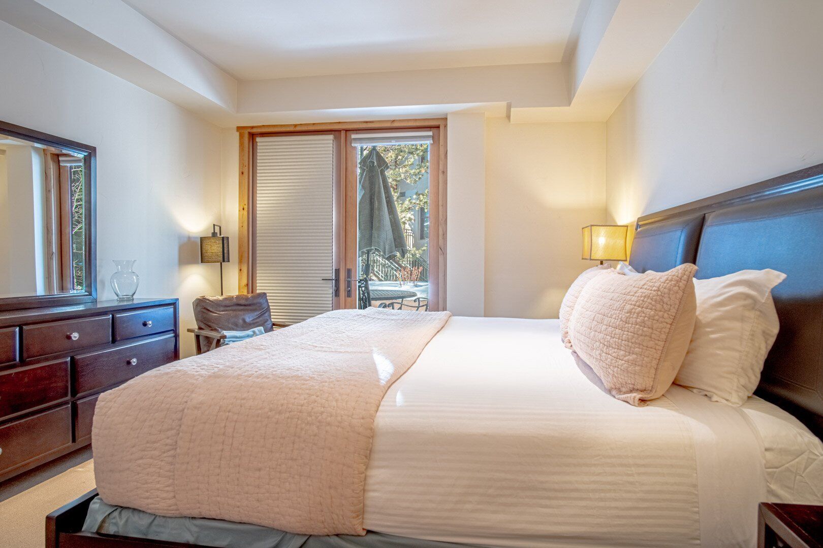 Condo, Multiple Beds, Patio, Mountain View (Elkhorn Springs Sanctuary) | 2 bedrooms, individually decorated, individually furnished, bed sheets