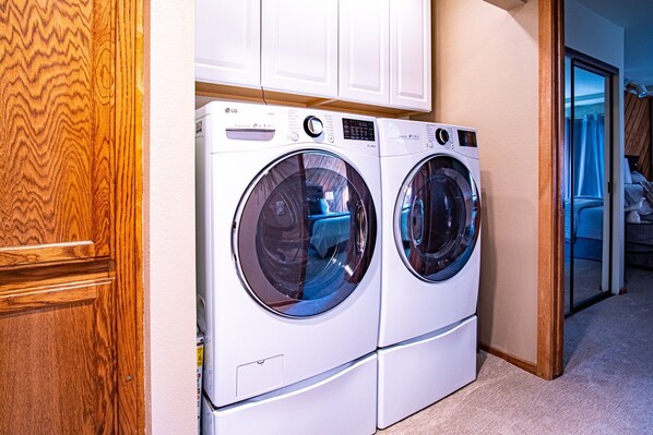 Condo, Multiple Beds, Patio, Mountain View (Fairway Nine 4351) | Laundry