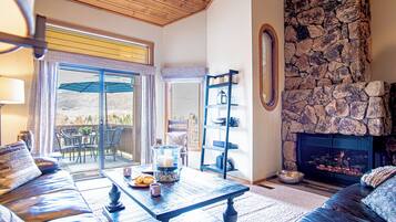 Condo, Multiple Beds, Patio, Mountain View (Fairway Nine 4351) | Living area | 42-inch flat-screen TV with digital channels