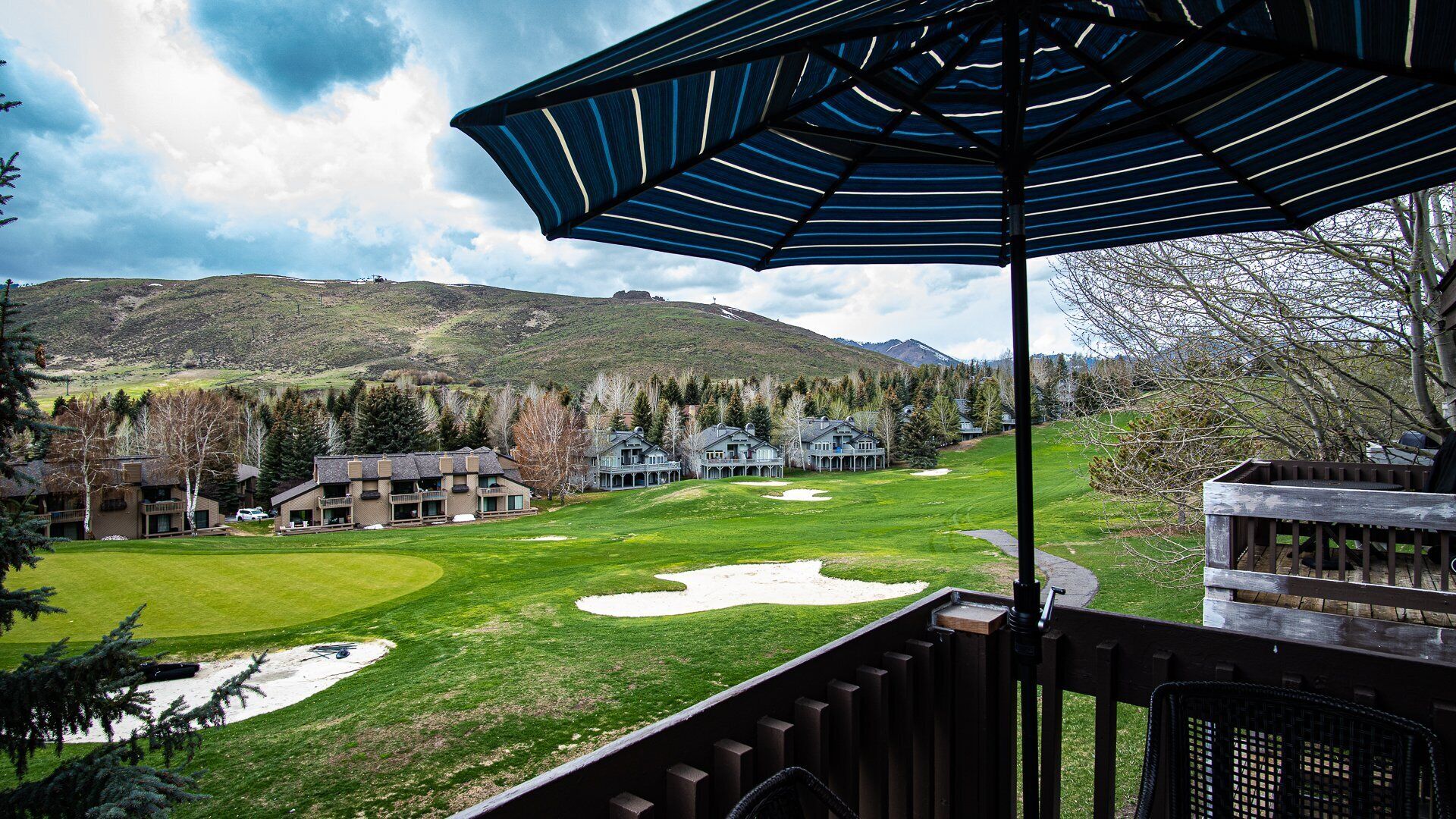 コンドミニアム ベッド (複数台) パティオ マウンテンビュー (Fairway Nine 4351) | 部屋からの景観