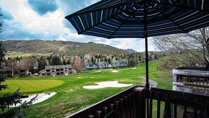 Apartment, Mehrere Betten, Terrasse, Bergblick (Fairway Nine 4351) | Ausblick vom Zimmer