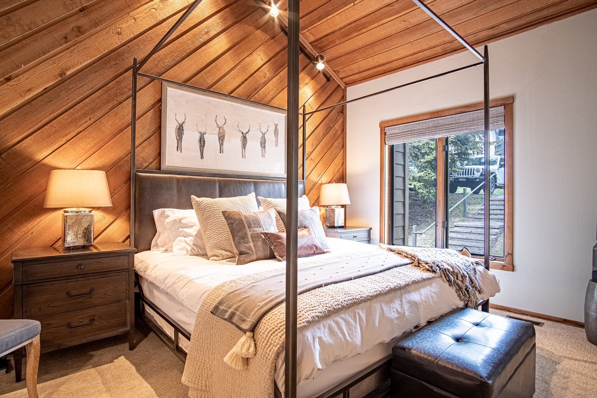 コンドミニアム ベッド (複数台) パティオ マウンテンビュー (Fairway Nine 4351) | 3 室のベッドルーム、客室ごとに異なる装飾、客室ごとに異なるインテリア、ベッドシーツ