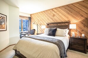 3 bedrooms, individually decorated, individually furnished, bed sheets