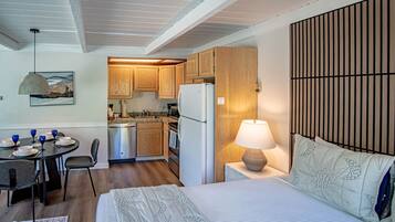 Condo, 1 Queen Bed with Sofa bed, Kitchen, Mountain View (Atelier Escape) | 1 bedroom, individually decorated, individually furnished, bed sheets