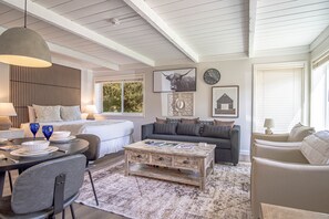 Condo, 1 Queen Bed with Sofa bed, Kitchen, Mountain View (Atelier Escape) | Living area | 42-inch flat-screen TV with digital channels - Atelier Escape - Sun Valley Studio + Resort Amenities (Sun Valley)