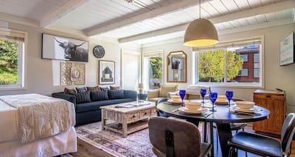 Atelier Escape - Sun Valley Studio + Resort Amenities