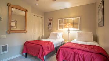 Condo, Multiple Beds, Fireplace, Mountain View (Sun Valley Condo 155) | 2 bedrooms, individually decorated, individually furnished, bed sheets