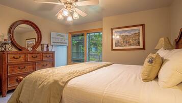 Condo, Multiple Beds, Fireplace, Mountain View (Sun Valley Condo 155) | 2 bedrooms, individually decorated, individually furnished, bed sheets