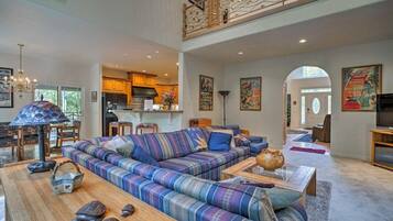 House, Multiple Beds, Patio, Mountain View (Grand Hailey Home) | Living area | 42-inch flat-screen TV with digital channels