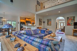 House, Multiple Beds, Patio, Mountain View (Grand Hailey Home) | Living area | 42-inch flat-screen TV with digital channels - Grand Hailey Home by Big Wood River and Sun Valley! is Located in Hailey (Hailey)