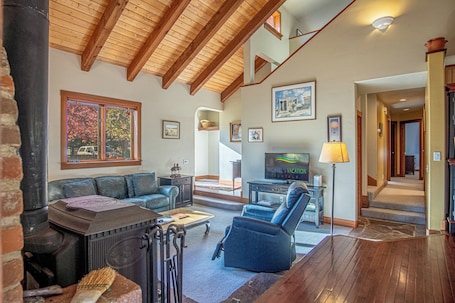House, Multiple Beds, Patio, Mountain View (Creekside on Quigley) | Living area | 42-inch flat-screen TV with digital channels. Creekside on Quigley - 3BD Private Home on Trails + Hot Tub