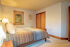 บ้านพัก, หลายเตียง, ลานระเบียง, วิวภูเขา (Creekside on Quigley) | 3 ห้องนอน, ห้องพักตกแต่งอย่างมีเอกลักษณ์, ตกแต่งพิเศษโดยเฉพาะ