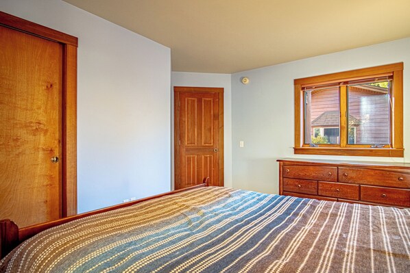 Casa, varias camas, patio, vista a la montaña (Creekside on Quigley) | 3 habitaciones, decoración personalizada y muebles diferentes 