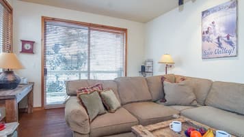 Condo, Multiple Beds, Patio, Mountain View (110 Flower Drive D) | Living area | 42-inch flat-screen TV with digital channels