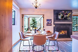 Interior - Sun Valley Condo 123 (Ketchum)
