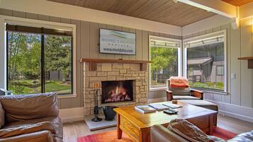 Condo, 2 Queen Beds, Patio, Mountain View (Sun Valley Villager Vacation Condo) | Interior